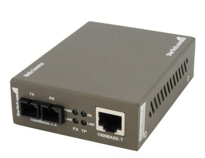 StarTech MCMGBSC15 1Gbps Single-Mode Fiber Ethernet Media Converter New-Open Box