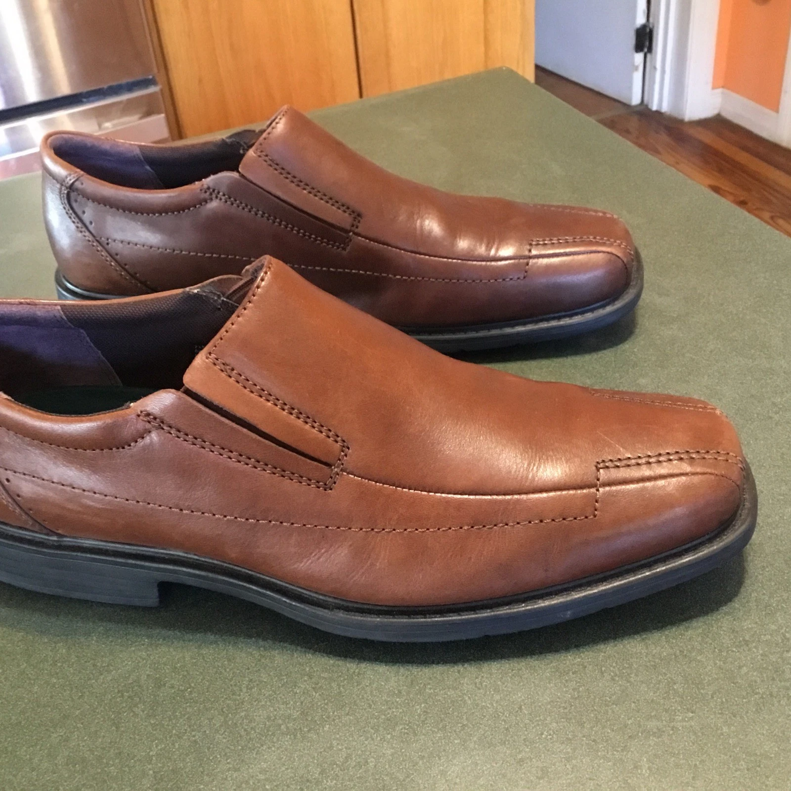 Clarks Taglia 12 M Scarpa Slip On Pelle Marrone Chiaro Uomo Casual da Vestire Comoda