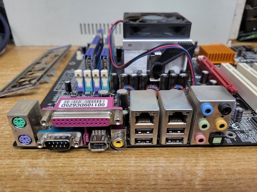 *** MSI K8N Neo2 socket 939 avec plaque arrière Athlon 64 3000 et 2 Go - tested - Photo 2/3
