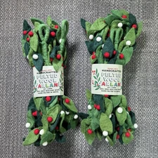 Trader Joes Handcrafted Felted Wool Garland 9 Ft Holly Mistletoe Christmas Lot 2