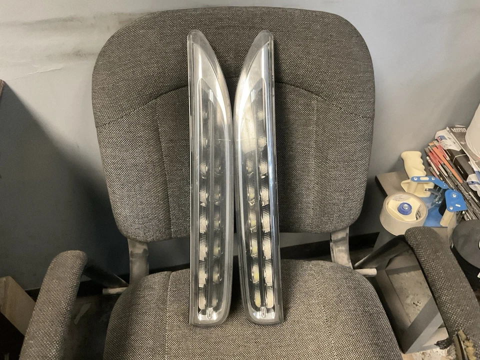 Porsche Cayenne 2016 luces antiniebla/luces diurnas luces de circulación OEM usadas L&R Foto 2 de 2