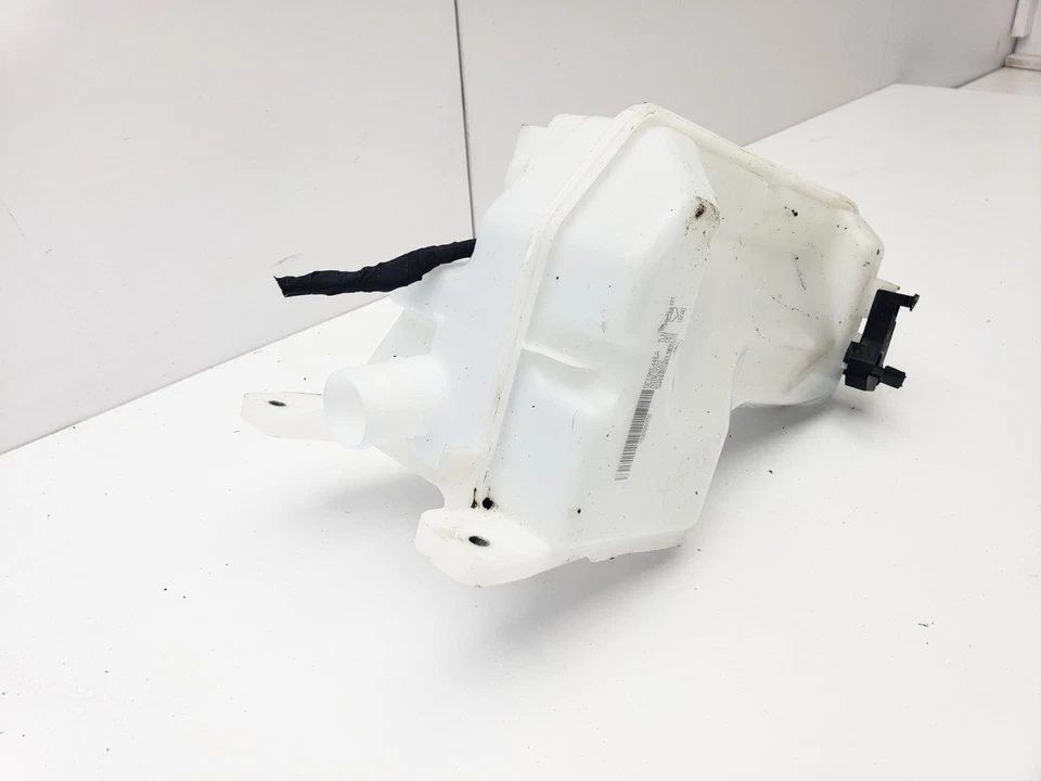 Reservatório tanque garrafa lavadora SKODA OCTAVIA MK4 NX 2022 5E3955448A - Imagem 4 de 4