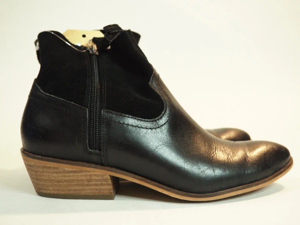 Botines estilo occidental Frye & Co "Rubie" de cuero negro punta en punta, talla 6,5 EE. UU. Foto 3 de 4