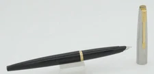 Parker 45 Black w/Stainless Cap w/Gold Trim Fountain Pen -Medium Nib -USA -1970s