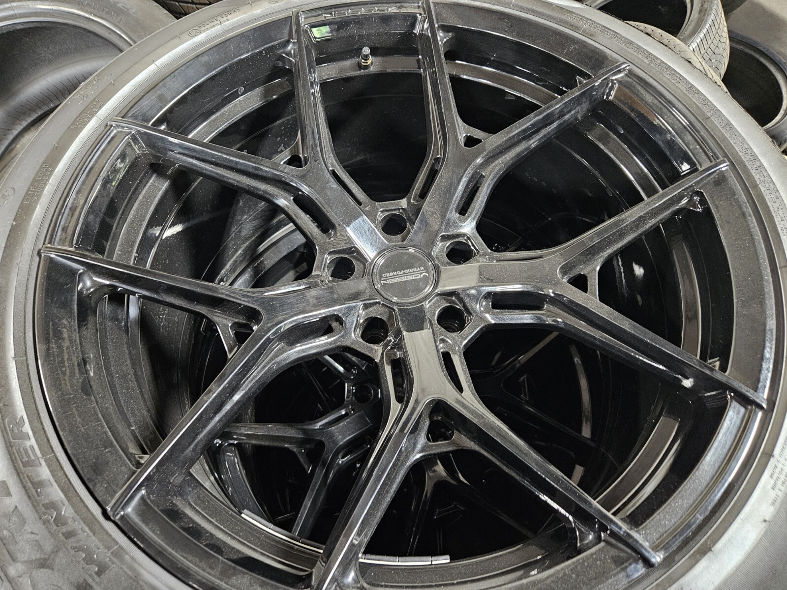 Lamborghini Urus Rims By VOSSEN HF6-4