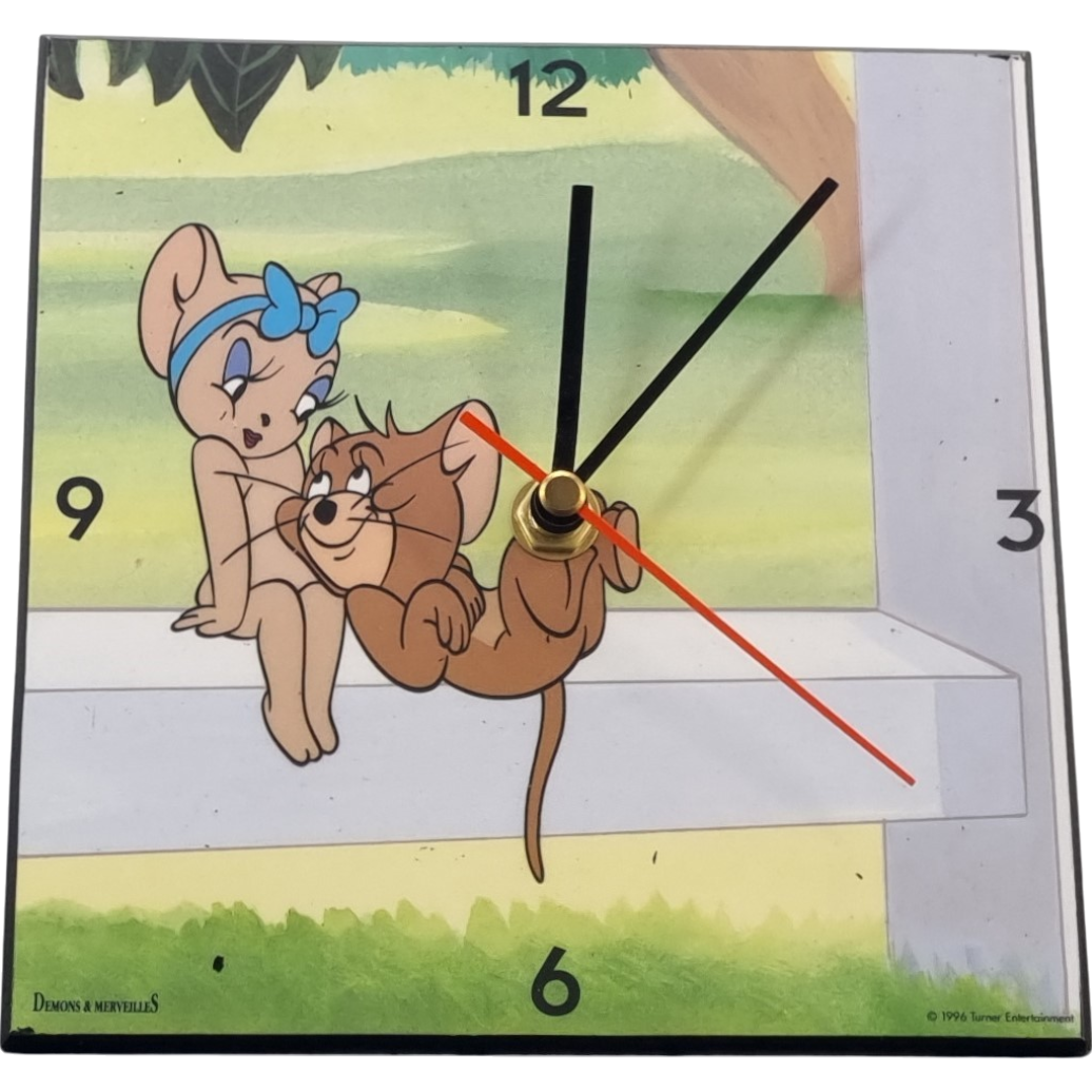 Extremely rare! Vintage Jerry and Cherie Mouse clock. Tom and