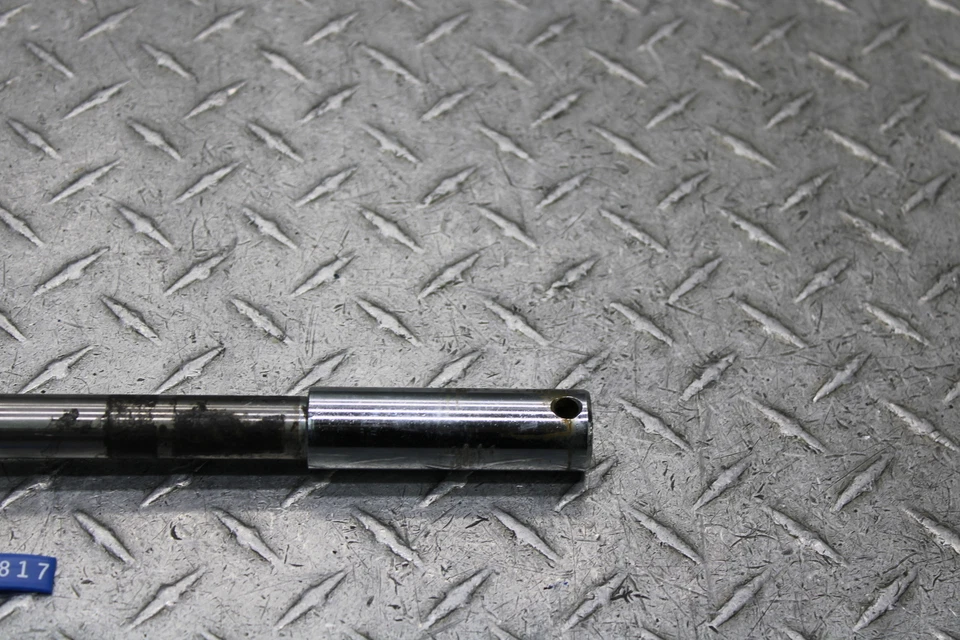 1981 YAMAHA VIRAGO 750 XV750 EIXO DE RODA TRASEIRA 90201-144J5-00 - Imagem 4 de 4