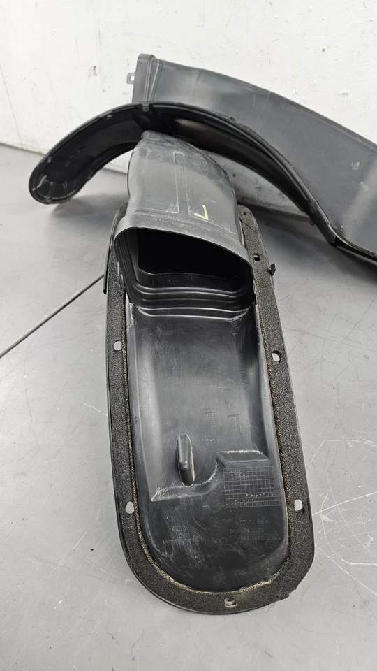 2007 Porsche 911 997 Turbo Quarter Panel Ducts #4019 VV3 Foto 3 de 4