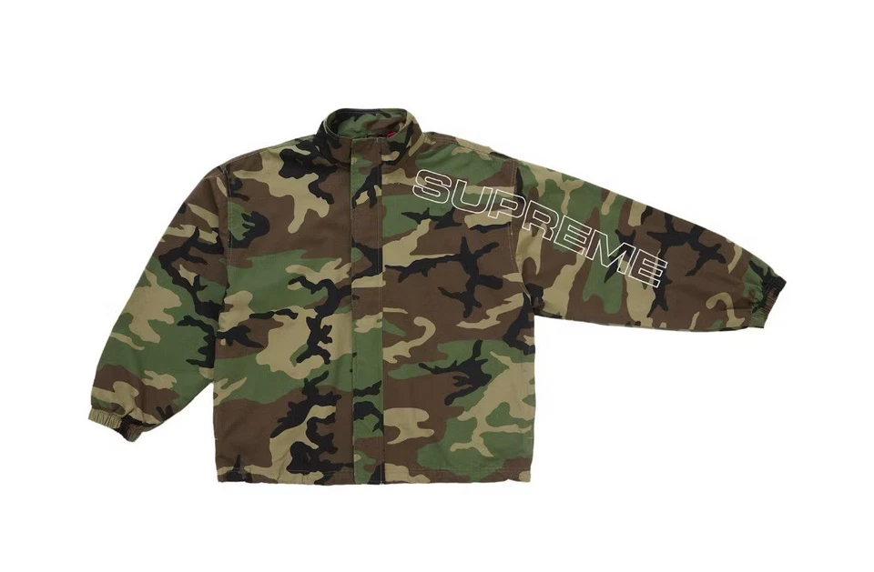 Chaqueta deportiva Supreme Spellout bordada Ripstop camuflaje bosque Foto 3 de 4