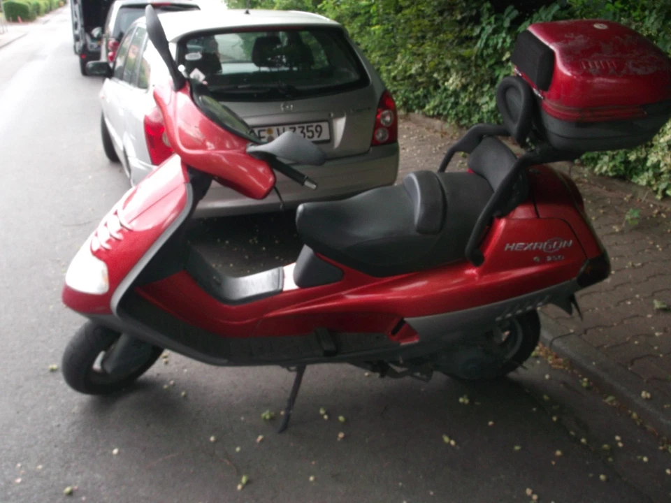 piaggio hexagon gt 250 - Bild 1 von 4