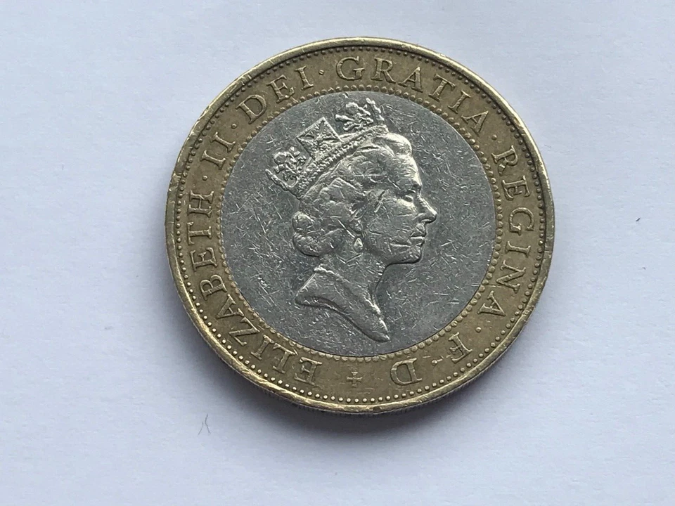 1997 TECHNOLOGY STANDING ON THE SHOULDERS OF GIANTS TWO 2 POUND COIN CIRCULATED - Image 2 of 4