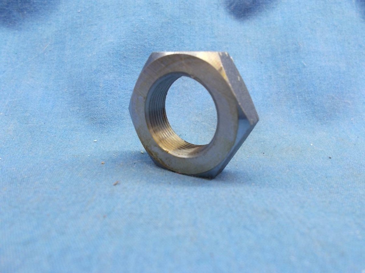 Yamaha 90170-20008. OEM Clutch Hub Nut. Fits R6 YZF FZ6 See Ad