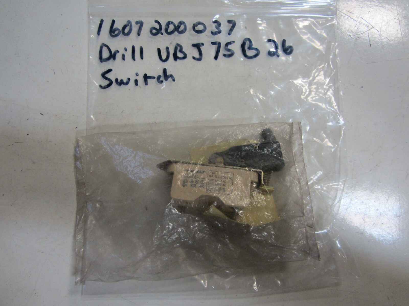 Bosch no. 1-607-200-037, NOS, Switch.