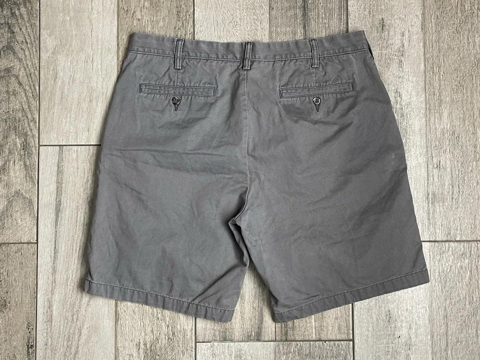 Винтажные мужские шорты Nautica Chino размер 38 плоские спереди серые 9 дюймов по внутреннему шву быстрая доставка - Изображение 2 из 4