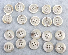 15 mm Buttons Raised Rim 4-Hole Wholesale 3.3 lbs white cream gruppo 704