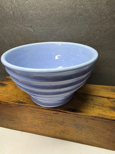 VINTAGE BAUER RINGWARE POTTERY MIXING BOWL