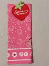 NEW WITH TAG VINTAGE 2004 STRAWBERRY SHORTCAKE PINK BANDANA