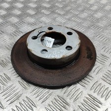 Volkswagen Taigo CS Heck rechts Bremsscheibe 2q0615601H 1.0 Benzin 81 kW 2023