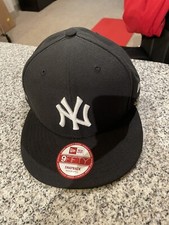 [SALE] Used MLB Genuine new york yankees new era 9fifty snapback hat black gray