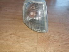 Clignotant Peugeot 405