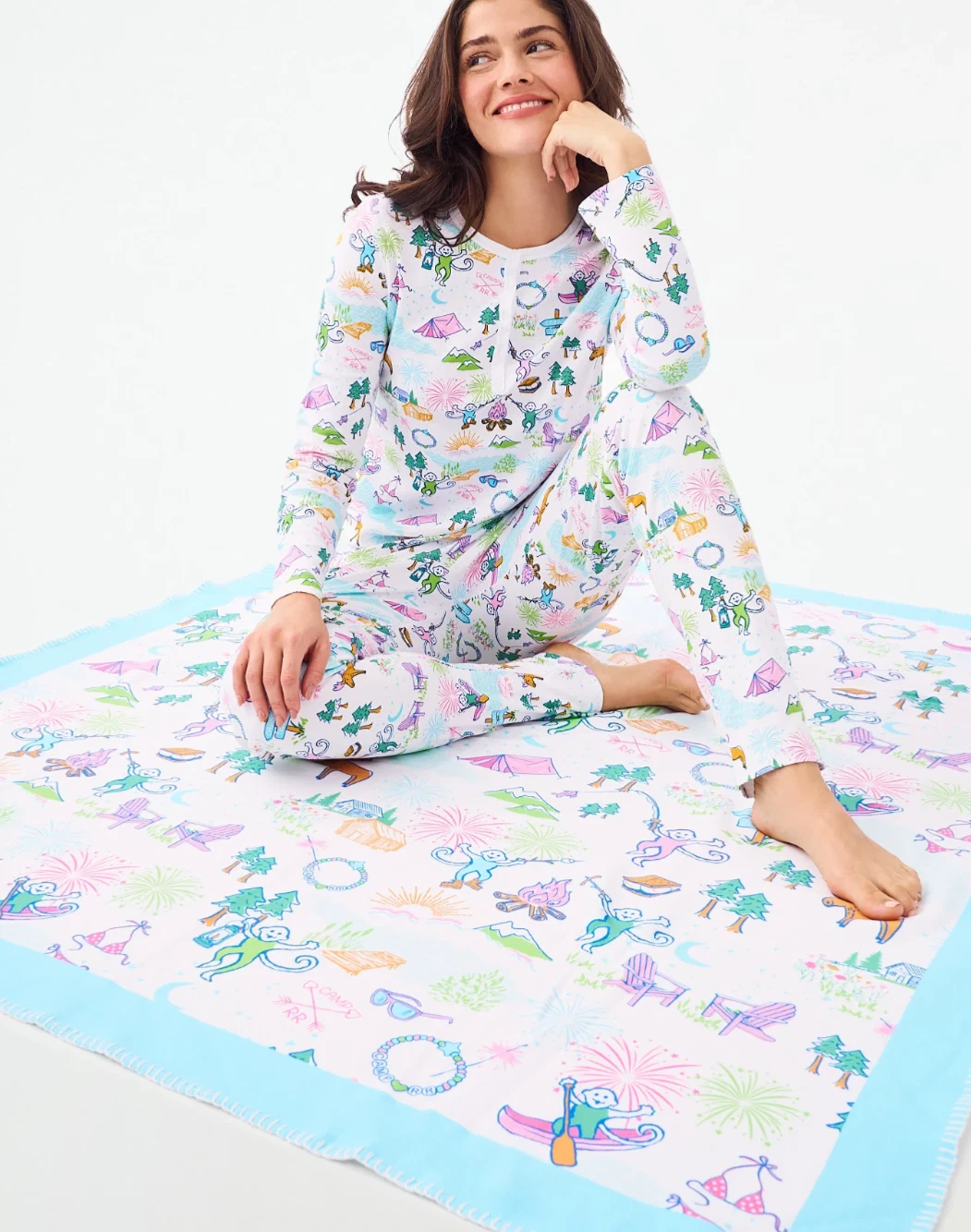 New NWT Roller Rabbit RR CAMP BLANKET match Pajamas PJ
Opens in a new window or tab