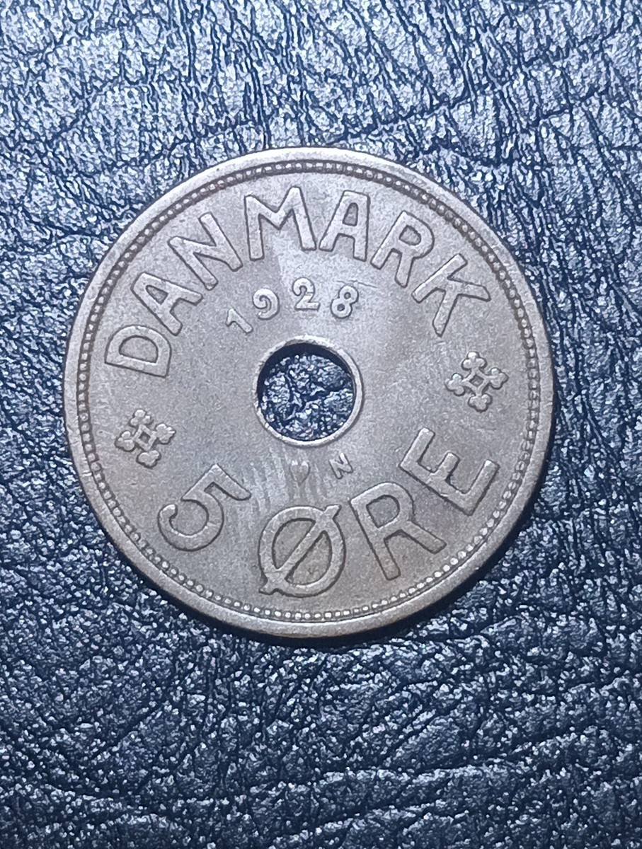 1928 DENMARK: Five (5) Ore Coin - Christian X - Danmark Konge AF
