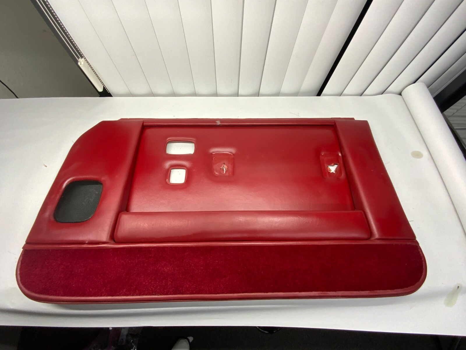 Rolls Royce Bentley Silver Spirit Spur right REAR door panel, red burgundy