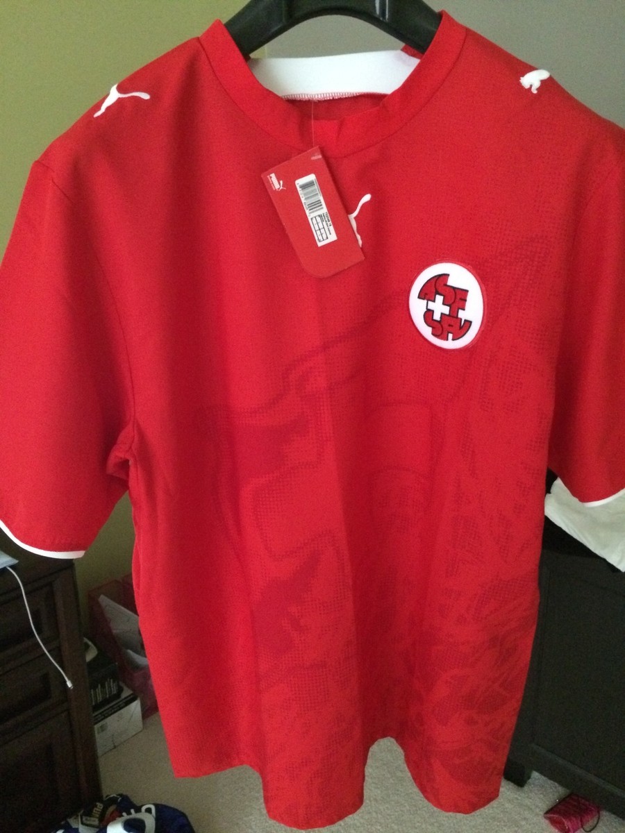 AUTHENTIC PUMA SWITZLAND HOME SOCCER JERSEY STYLE 732046-16 SIZE