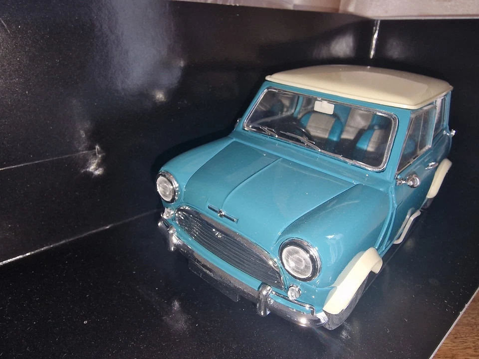 Coche fundido a presión SOLIDO Prestige MINI Cooper S AQUA BLUE edición limitada escala 1/18 Foto 4 de 4