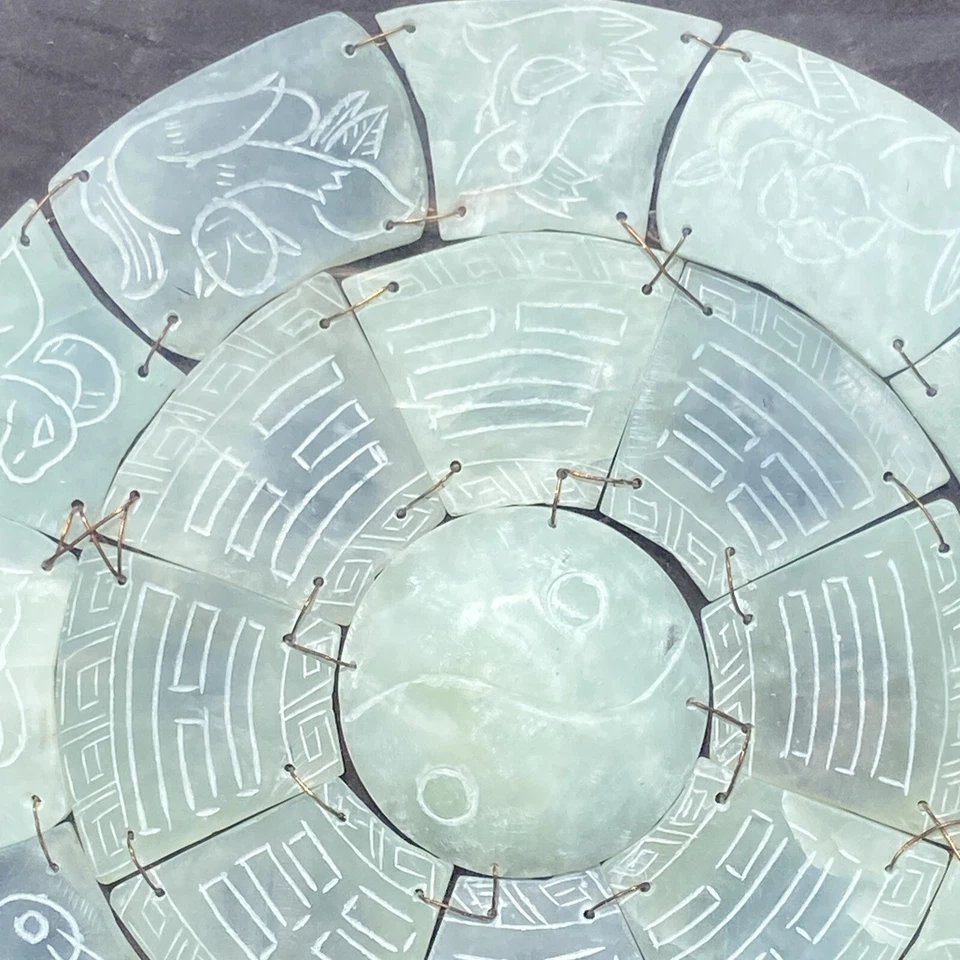 Placa de jade pequeña Bombay Company en caja de sombras - zodiaco de jade natural real Foto 4 de 4