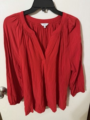 Crown & Ivy Women s Red Top Size XL
