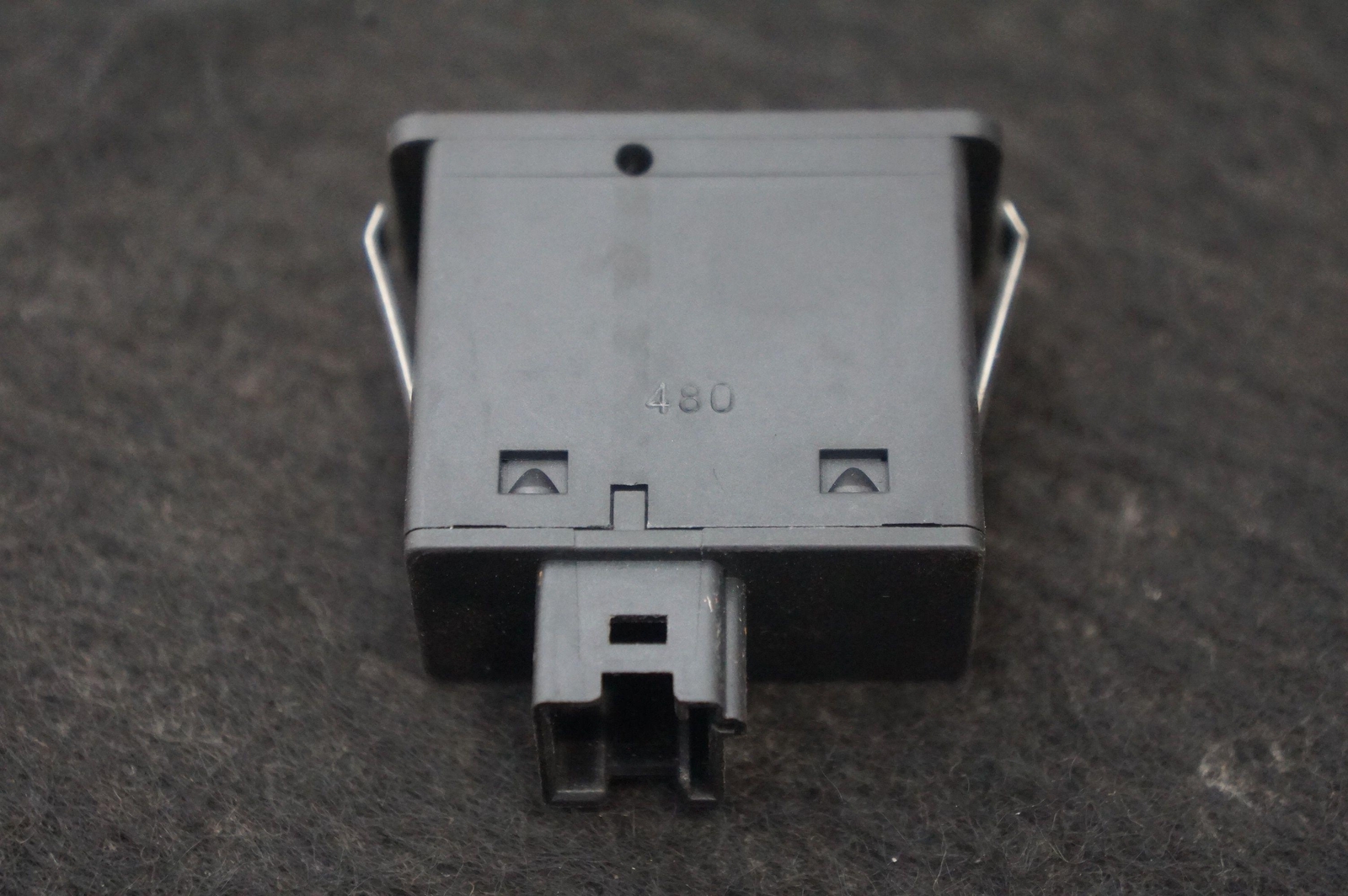 Front Right Hotel Switch OEM 31610138271 Rolls Royce Ghost Series I 2009-2014
