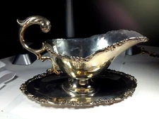 Camusso sterling gravy boat and underplate, scroll border,#15262