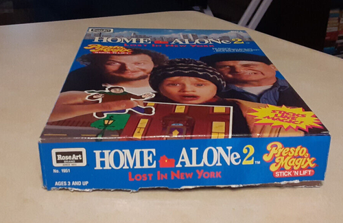 Home Alone 2 Lost in New York RoseArt Presto Magix Colorforms COMPLETE VTG RARE - Picture 5 of 9