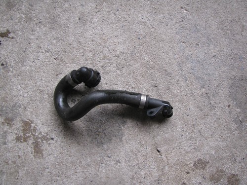 BMW 1er E81 E82 E87 LCI Schlauch Kühler-Wärmetauscher Automatikgetriebe 7524710