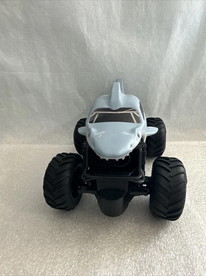 Monster Jam Official Megalodon Remote Control Truck, 1:24 Scale - No Remote - Image 2 of 4