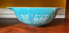 PYREX Amish Butterprint Blue/White 2-Bowl Glass Mixing Set. 2.5 and 4 quart