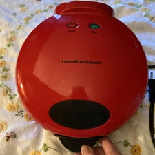 HAMILTON BEACH ELECTRIC PRISTINE CONDITION HAMILTON BEACH QUESADILLA MAKER-RED  