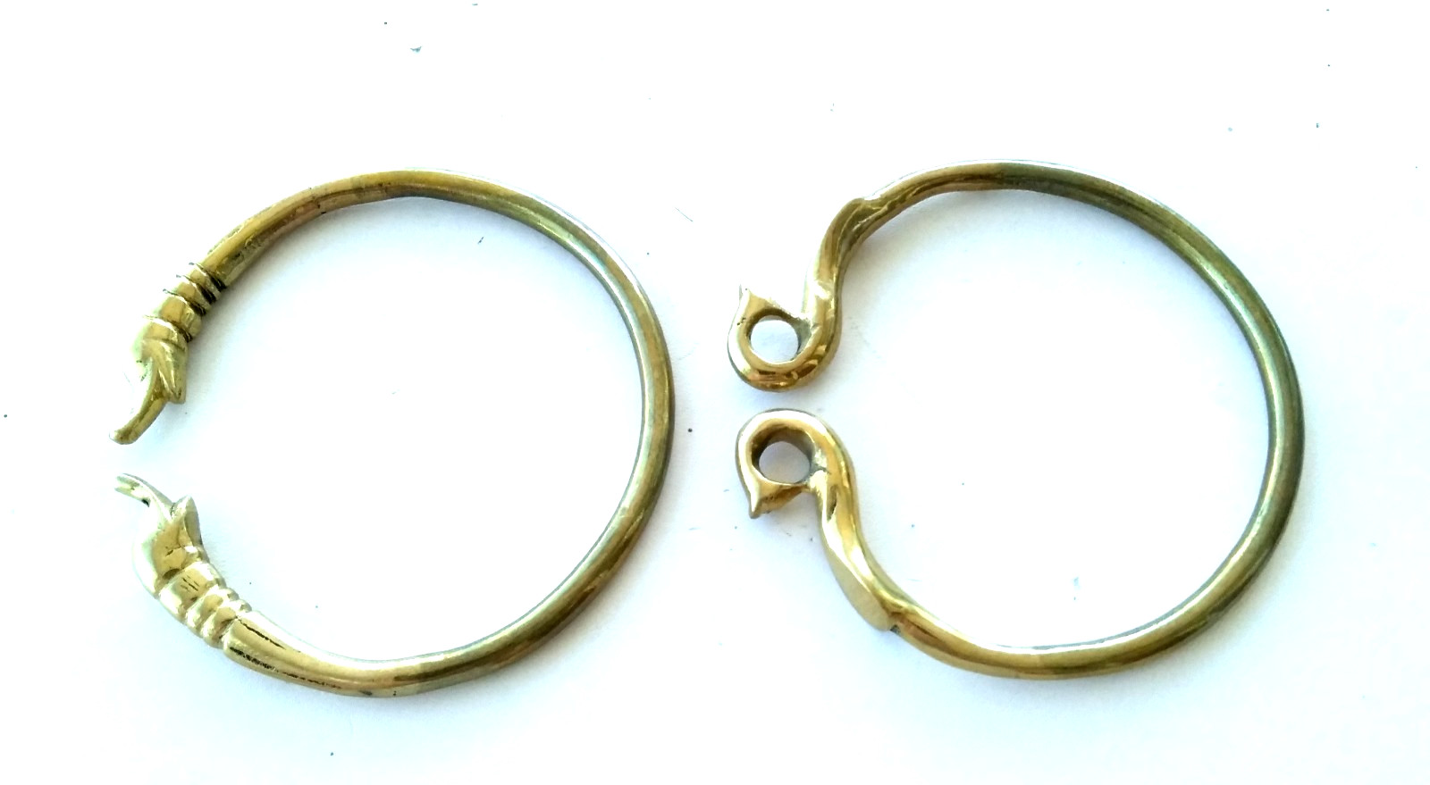 Vintage Solid Brass Bangle Bracelet Pair, Deer an… - image 4