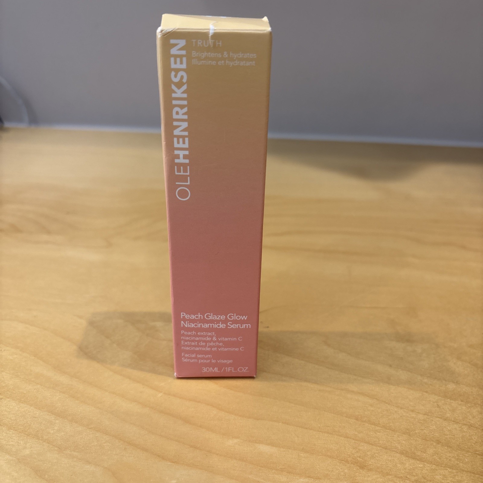 Ole Henriksen Peach Glaze Glow Niacinamide Serum With Vitamin C - 30ml RRP £30