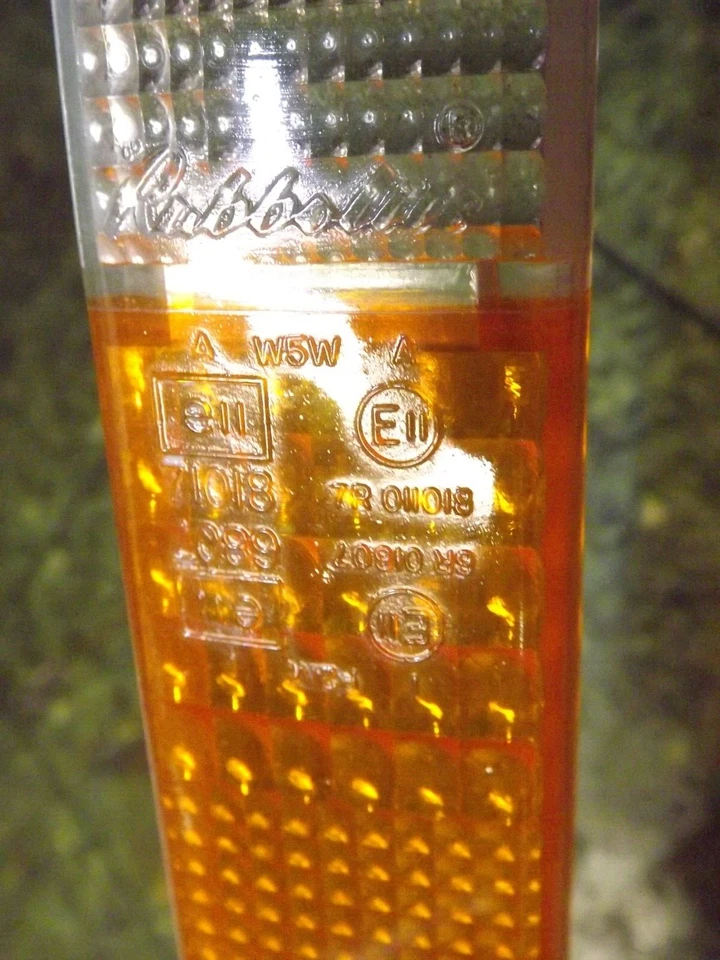 (1) 90-95 Lotus Elan S1 S2 / Esprit / Mclaren F1 Front Right Turn Signal Lens FR - Image 3 of 4