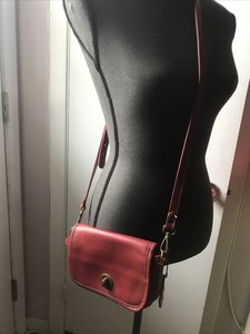 red purse canada