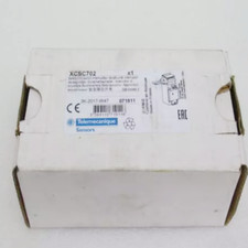 1 PC New Schneider Electric XCSC702 XCS-C702 Safety Switch Telemecanique
