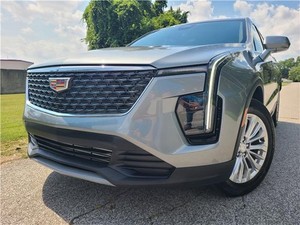 2024 Cadillac XT4 Luxury