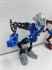 2009 Lego Bionicle 8992 CENDOX V1 - 8993 KAXIUM V3 (FIGURES ONLY) -FREESHIPPING