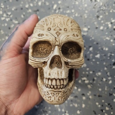 Skull Day Of The Dead Looking Ash Tray . Removable Skull Top. 