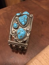 6.75” VINTAGE NAVAJO Handmade Turquoise And Silver Cuff Bracelet 83G