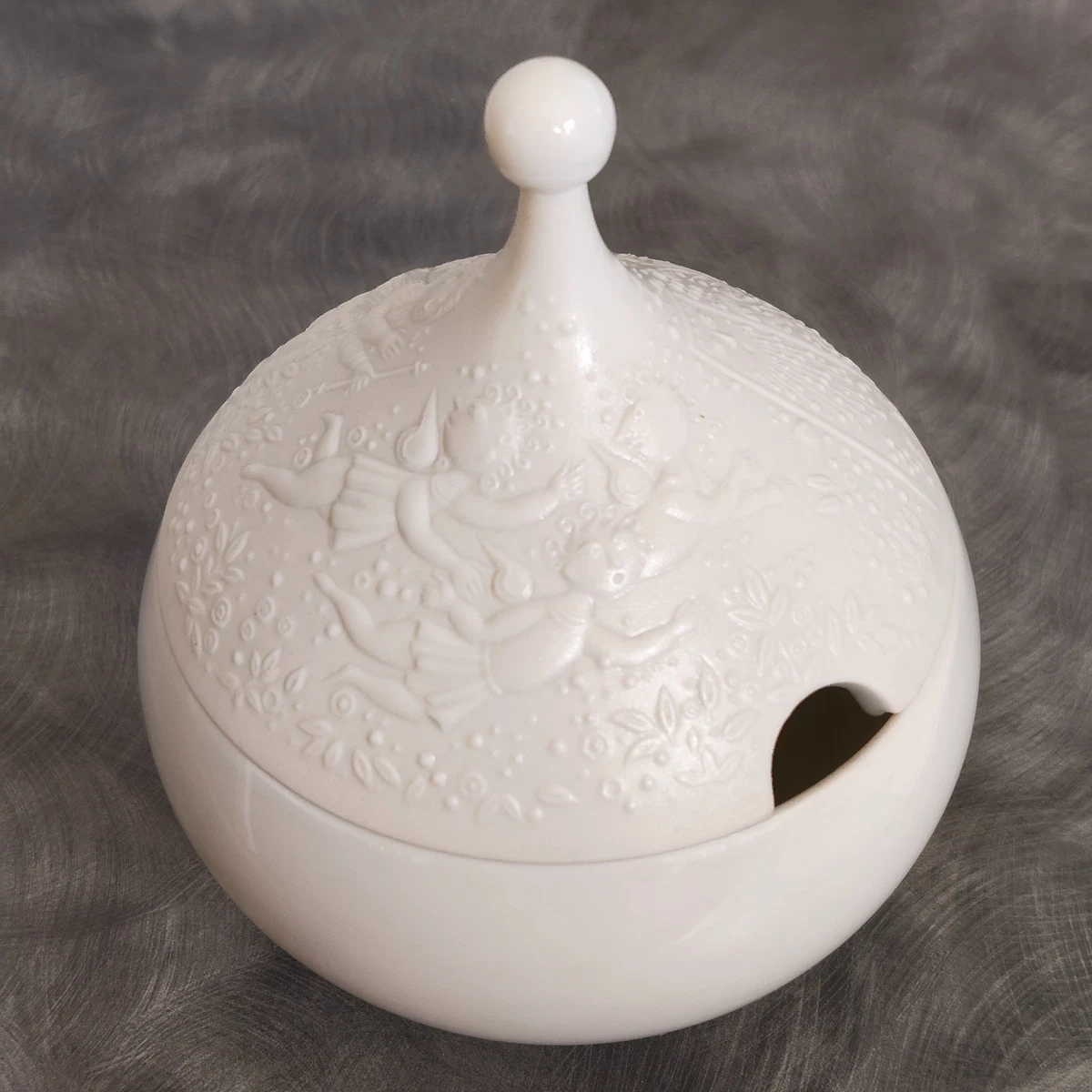 La flûte enchantée-sarastro, Tea cup & saucer - Rosenthal