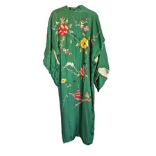 Vintage Kimono Robe Women OS Vintage Embroidered Silky Asian Collector Unique