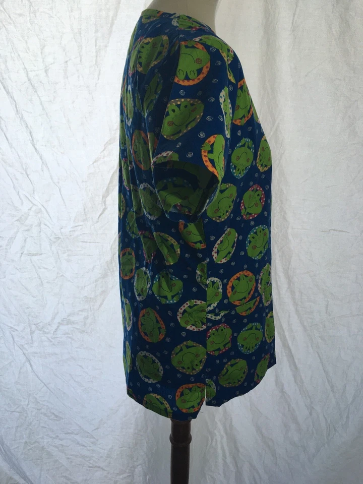 Bonita Scrubs Womens Scrub Top Size Small Frog Patterns - Image 2 of 4